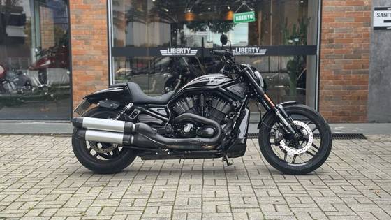 HARLEY-DAVIDSON NIGHT ROD SPECIAL 
