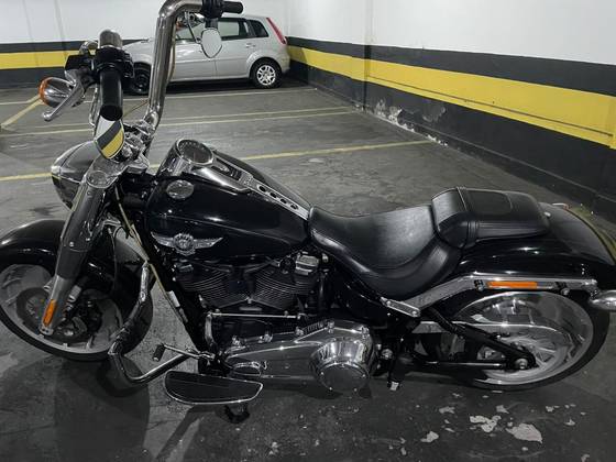 HARLEY-DAVIDSON SOFTAIL FAT BOY 114 