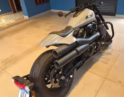 HARLEY-DAVIDSON SPORTSTER S HARLEY-DAVIDSON SPORTSTER S