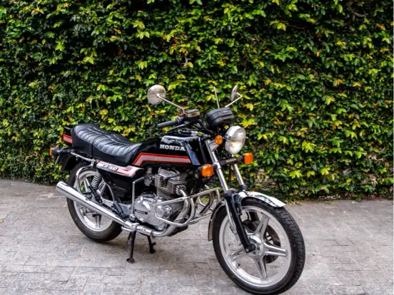 HONDA-CB 400 HONDA-CB 400-1981