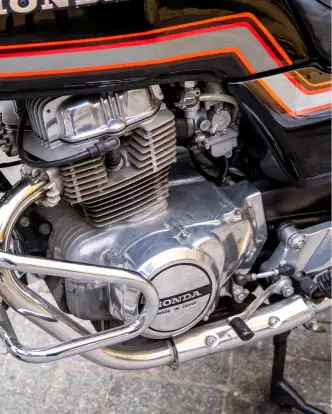 HONDA-CB 400-1981