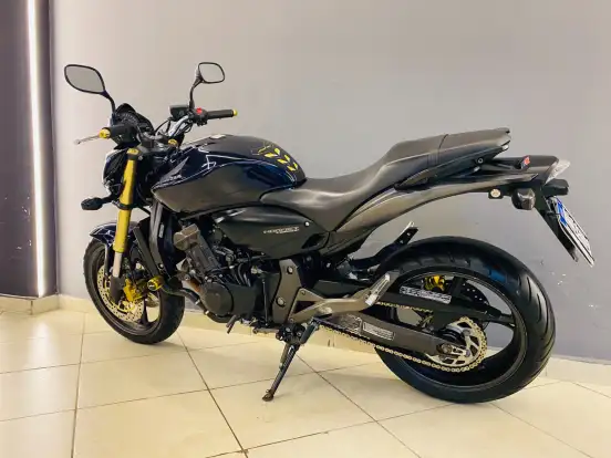 HONDA-CB 600F HORNET HONDA-CB 600F HORNET-2011