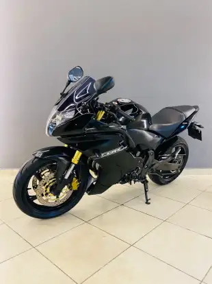 HONDA-CBR 600F-2012