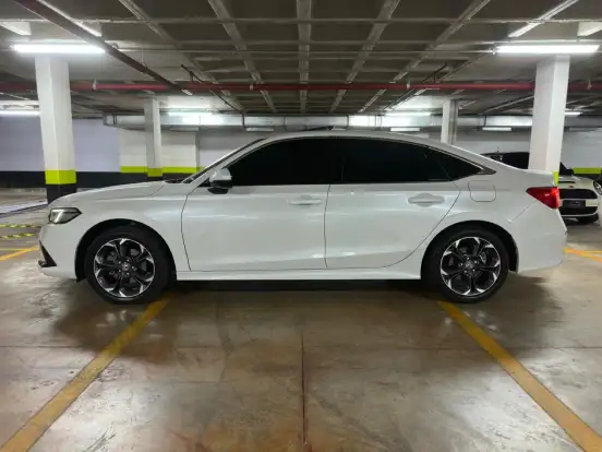 HONDA-CIVIC-2023