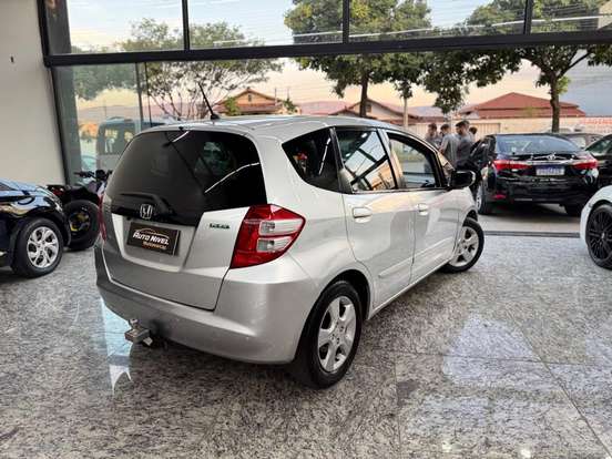 HONDA-FIT-2008