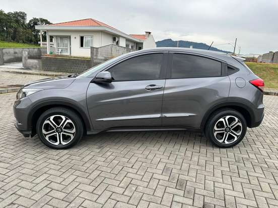 HONDA-HR-V-2016