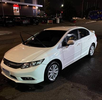 HONDA CIVIC 1.8 LXS 16V FLEX 4P AUTOMÁTICO
