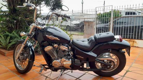 HONDA-SHADOW 600C VT-2002