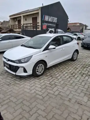 HYUNDAI-HB20-2023