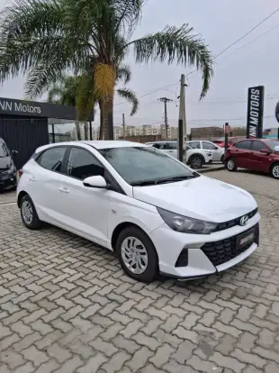 HYUNDAI-HB20-2023