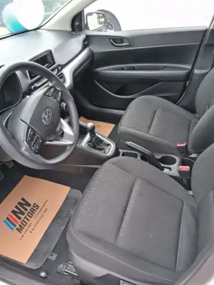HYUNDAI-HB20-2023