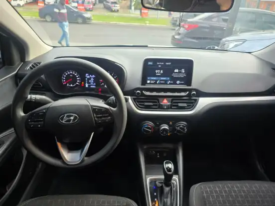 HYUNDAI-HB20-2023