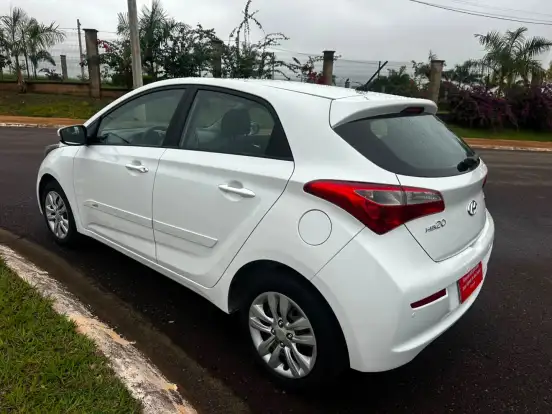 HYUNDAI-HB20-1.6 COMFORT PLUS 16V FLEX 4P AUTOMÁTICO HYUNDAI-HB20-2016
