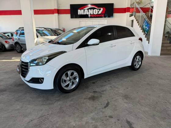 HYUNDAI HB20 1.6 COMFORT PLUS 16V FLEX 4P AUTOMÁTICO