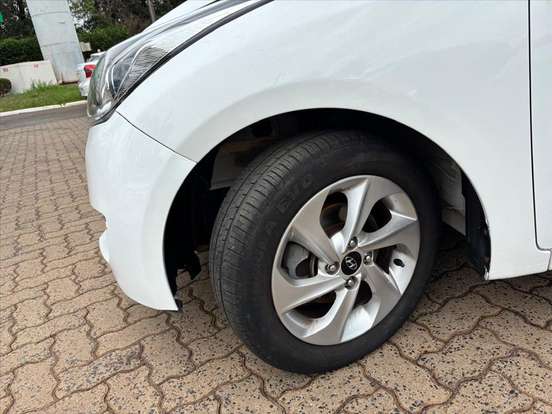 HYUNDAI-HB20-1.6 PREMIUM 16V FLEX 4P AUTOMÁTICO HYUNDAI-HB20-2016