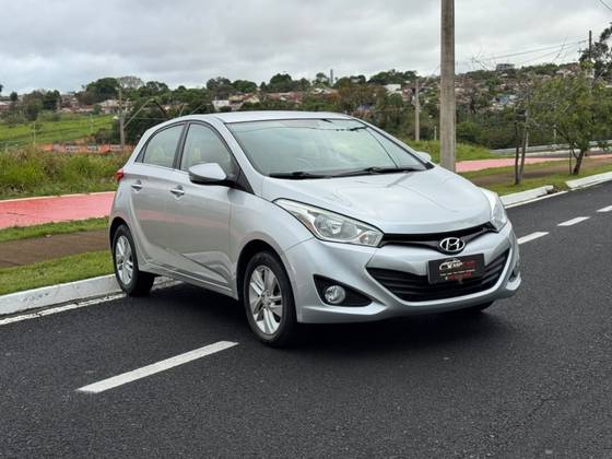 HYUNDAI HB20 1.6 PREMIUM 16V FLEX 4P AUTOMÁTICO