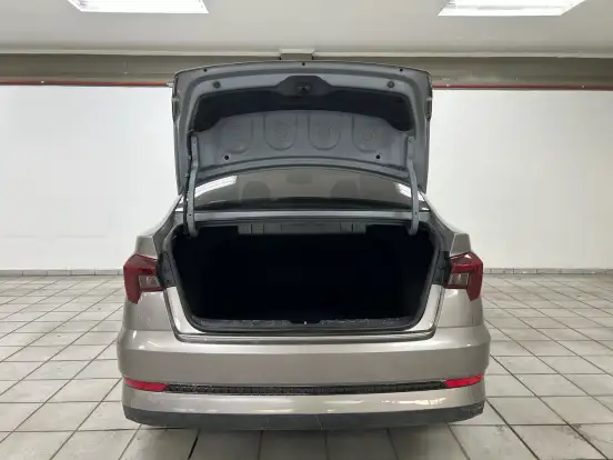 HYUNDAI-HB20S-1.0 12V FLEX COMFORT PLUS MANUAL HYUNDAI-HB20S-2025