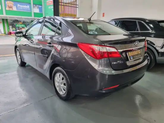 HYUNDAI-HB20S-2015