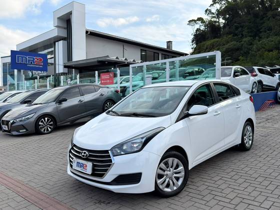 HYUNDAI HB20S 1.0 COMFORT PLUS 12V FLEX 4P MANUAL