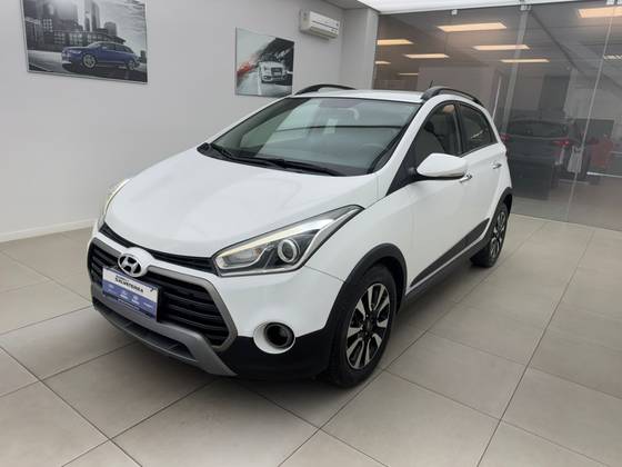 HYUNDAI HB20X 1.6 16V PREMIUM FLEX 4P AUTOMÁTICO