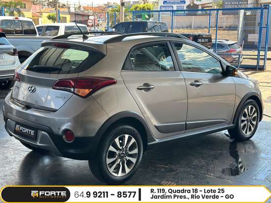 HYUNDAI-HB20X-1.6 16V PREMIUM FLEX 4P AUTOMÁTICO HYUNDAI-HB20X-2017
