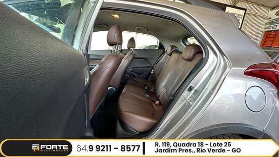 HYUNDAI-HB20X-2017