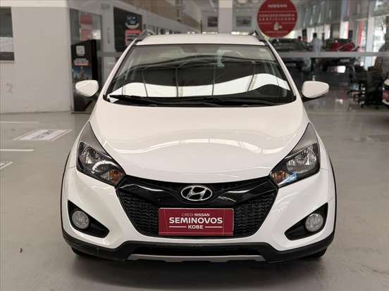 HYUNDAI-HB20X-2015