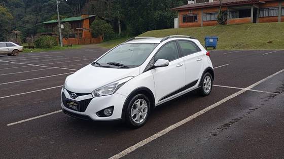 HYUNDAI HB20X 1.6 16V STYLE FLEX 4P MANUAL