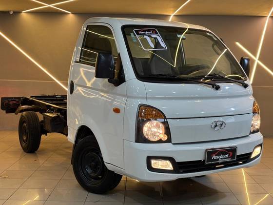 HYUNDAI HR 2.5 LONGO SEM CAÇAMBA 4X2 16V 130CV TURBO INTERCOOLER DIESEL 2P MANUAL