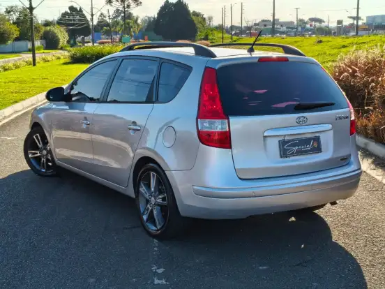 HYUNDAI-I30-2010