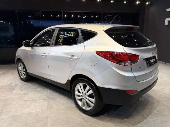 HYUNDAI-IX35-2.0 MPFI 16V FLEX 4P AUTOMÁTICO HYUNDAI-IX35-2016