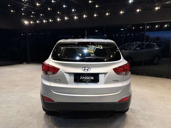 HYUNDAI-IX35-2.0 MPFI 16V FLEX 4P AUTOMÁTICO HYUNDAI-IX35-2016