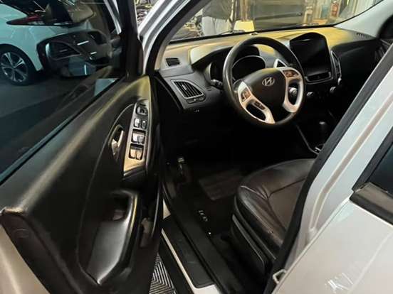 HYUNDAI-IX35-2.0 MPFI GLS 4X2 16V GASOLINA 4P AUTOMÁTICO HYUNDAI-IX35-2012