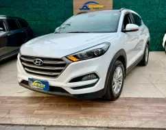 HYUNDAI TUCSON 1.6 16V T-GDI GASOLINA GLS ECOSHIFT HYUNDAI TUCSON 1.6 16V T-GDI GASOLINA GLS ECOSHIFT