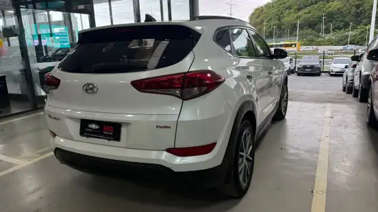 HYUNDAI-TUCSON-2017