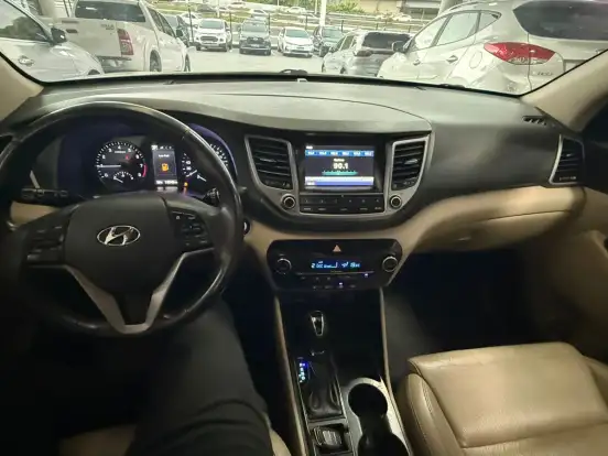 HYUNDAI-TUCSON-1.6 16V T-GDI GASOLINA GLS ECOSHIFT HYUNDAI-TUCSON-2017