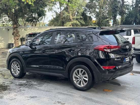 HYUNDAI-TUCSON-2019