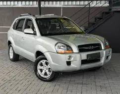 HYUNDAI TUCSON 2.0 MPFI GLS 16V 143CV 2WD FLEX 4P AUTOMÁTICO HYUNDAI TUCSON 2.0 MPFI GLS 16V 143CV 2WD FLEX 4P AUTOMÁTICO