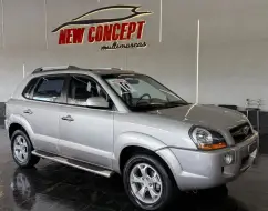 HYUNDAI TUCSON 2.0 MPFI GLS 16V 143CV 2WD GASOLINA 4P AUTOMÁTICO HYUNDAI TUCSON 2.0 MPFI GLS 16V 143CV 2WD GASOLINA 4P AUTOMÁTICO