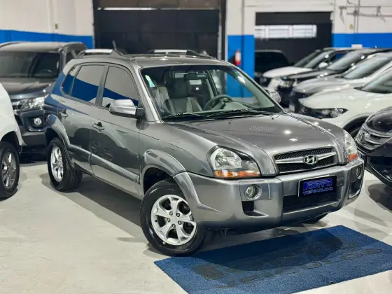 HYUNDAI TUCSON 2.0 MPFI GLS TOP 16V 143CV 2WD FLEX 4P AUTOMÁTICO