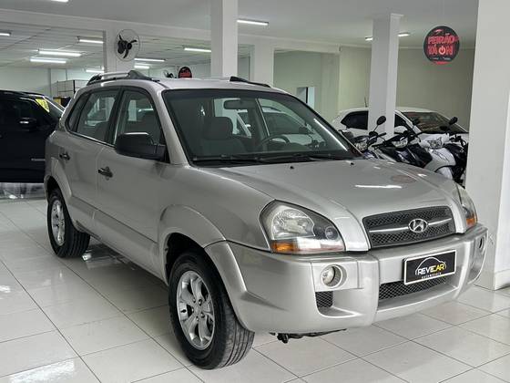 HYUNDAI TUCSON 2.0 MPFI GL 16V 142CV 2WD GASOLINA 4P AUTOMÁTICO