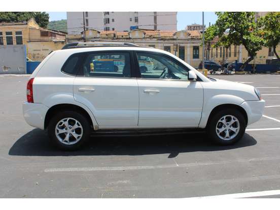 HYUNDAI-TUCSON-2.0 MPFI GLS 16V 143CV 2WD FLEX 4P AUTOMÁTICO HYUNDAI-TUCSON-2016