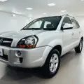 HYUNDAI TUCSON 2.0 MPFI GLS 16V 143CV 2WD FLEX 4P AUTOMÁTICO HYUNDAI TUCSON 2.0 MPFI GLS 16V 143CV 2WD FLEX 4P AUTOMÁTICO