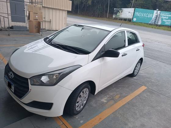 HYUNDAI HB20 1.0 COMFORT 12V FLEX 4P MANUAL