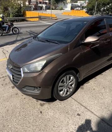 HYUNDAI HB20 1.0 COMFORT PLUS 12V FLEX 4P MANUAL