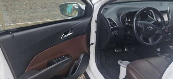 HYUNDAI-HB20-1.6 PREMIUM 16V FLEX 4P AUTOMÁTICO HYUNDAI-HB20-2018