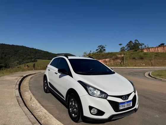 HYUNDAI HB20X 1.6 16V PREMIUM FLEX 4P AUTOMÁTICO