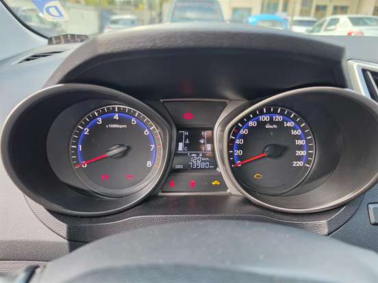 HYUNDAI-HB20X-1.6 16V STYLE FLEX 4P MANUAL HYUNDAI-HB20X-2013