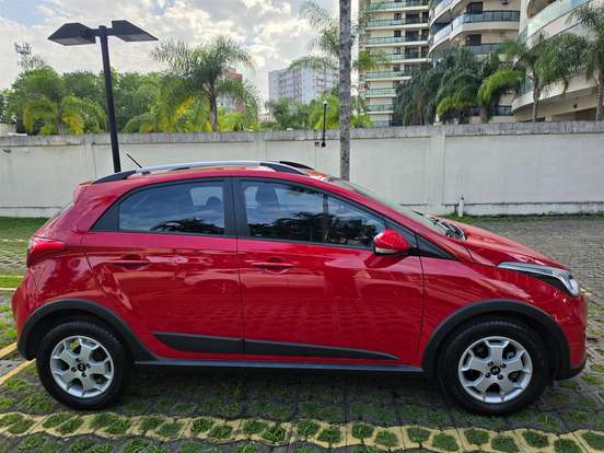 HYUNDAI-HB20X-1.6 16V STYLE FLEX 4P MANUAL HYUNDAI-HB20X-2013