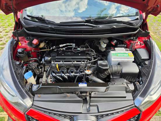HYUNDAI-HB20X-1.6 16V STYLE FLEX 4P MANUAL HYUNDAI-HB20X-2013